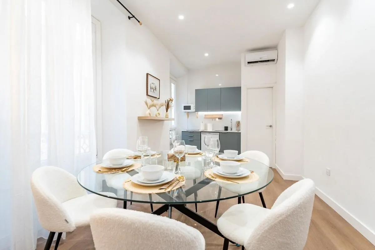 Urban Nest Malaga Apartment